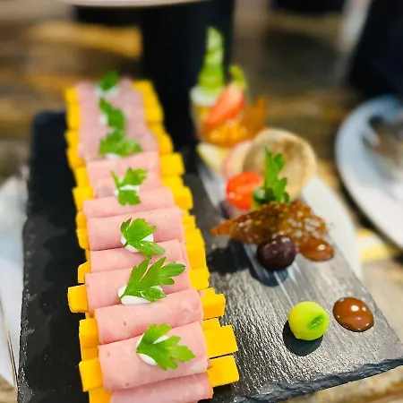 אתר נופש Hvd Clubhotel Miramar אובזור