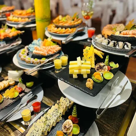 אתר נופש Hvd Clubhotel Miramar אובזור